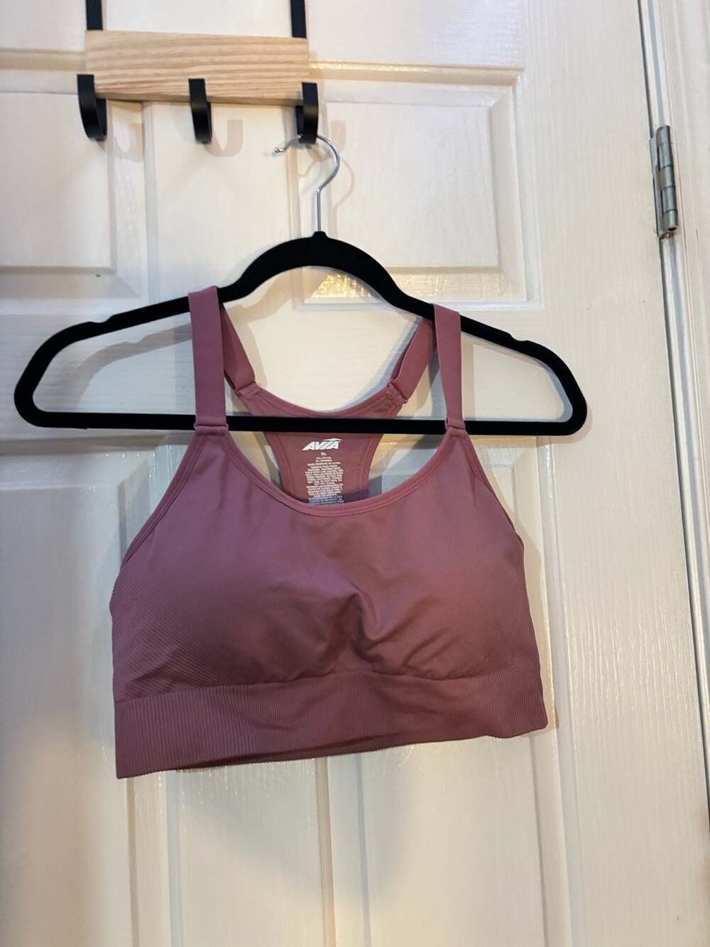 Avia Women's Seamless Keyhole Racerback Sports Bra, Mauve Pink, Size XL